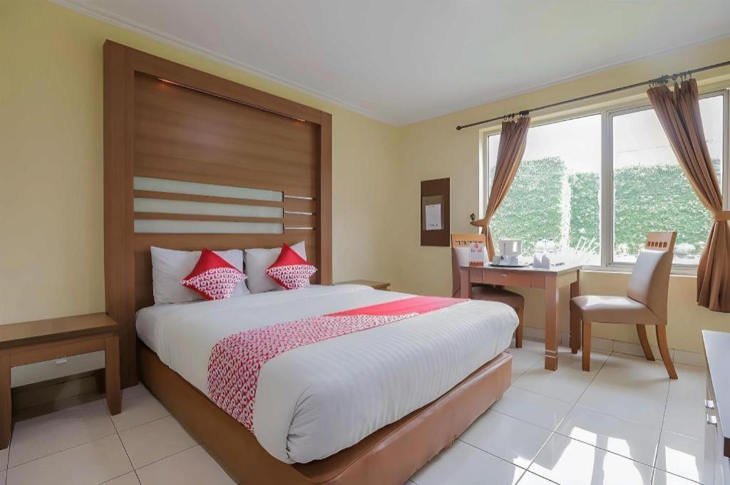 Hotel Senen Indah Syariah 2*