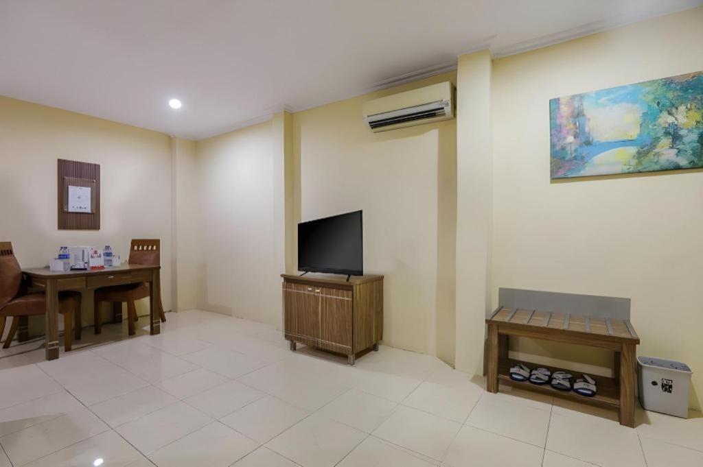 Senen Indah Syariah 2* Jakarta