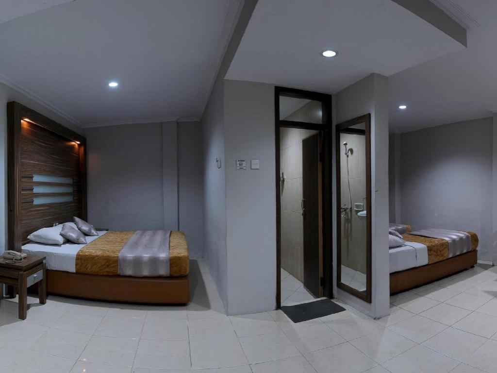Senen Indah Syariah 2* Jakarta