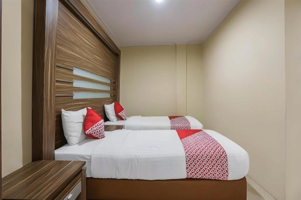 Senen Indah Syariah Hotel Jakarta